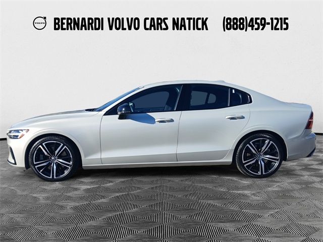 2019 Volvo S60 R-Design