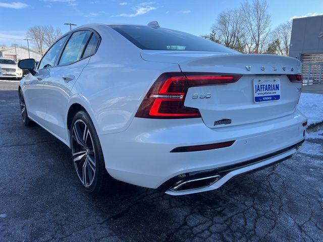 2019 Volvo S60 R-Design