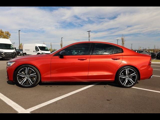 2019 Volvo S60 R-Design