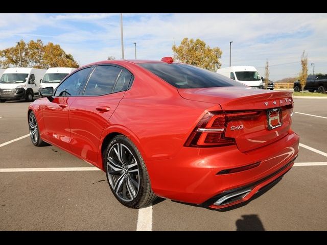 2019 Volvo S60 R-Design