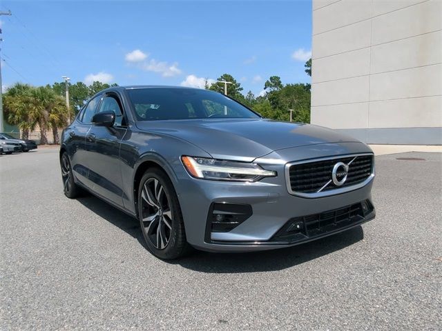 2019 Volvo S60 R-Design