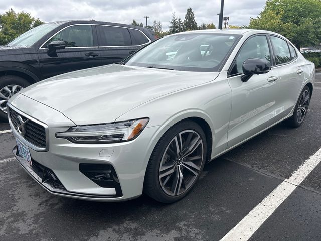 2019 Volvo S60 R-Design