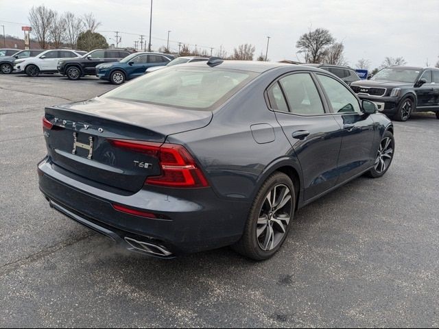 2019 Volvo S60 R-Design