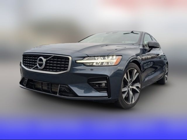 2019 Volvo S60 R-Design