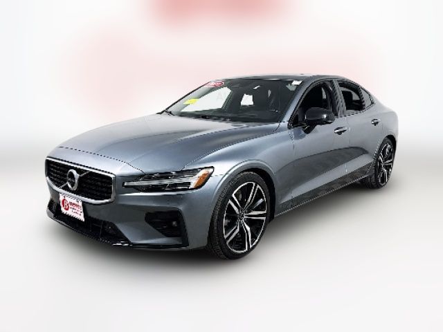 2019 Volvo S60 R-Design