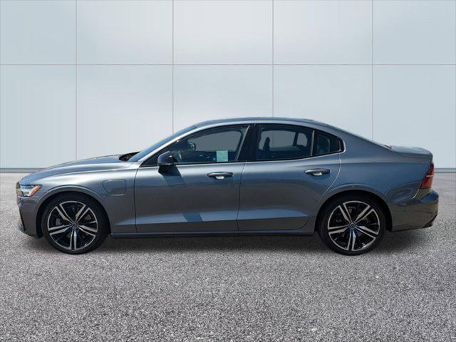 2019 Volvo S60 R-Design