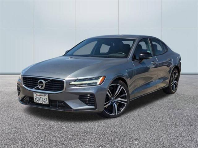 2019 Volvo S60 R-Design