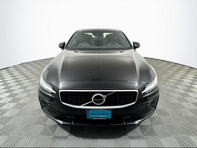 2019 Volvo S60 R-Design