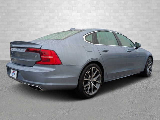 2019 Volvo S90 Momentum