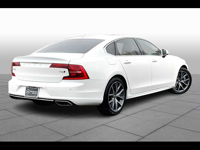 2019 Volvo S90 Momentum