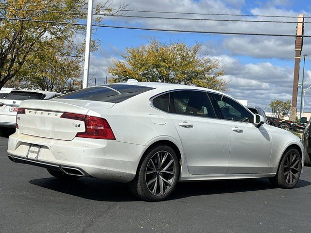 2019 Volvo S90 Momentum