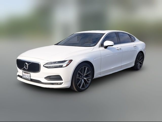 2019 Volvo S90 Momentum