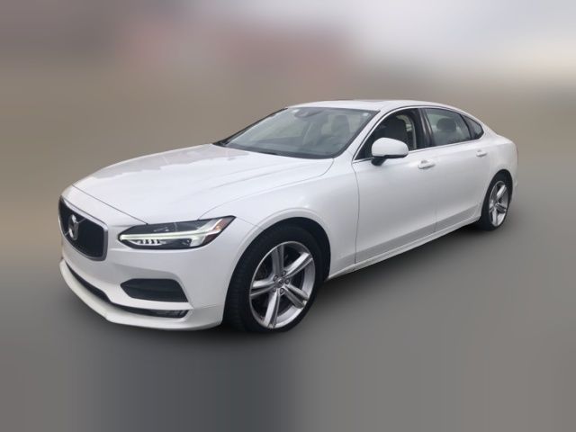 2019 Volvo S90 Momentum