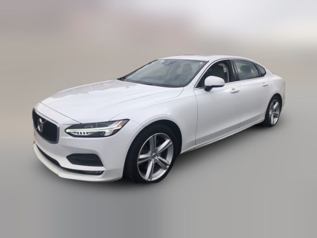 2019 Volvo S90 Momentum