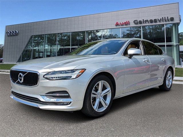 2019 Volvo S90 Momentum