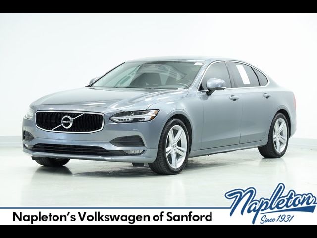 2019 Volvo S90 Momentum