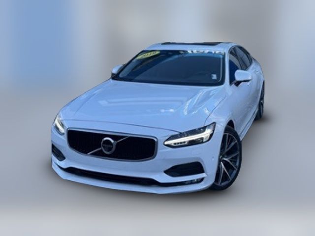 2019 Volvo S90 Momentum