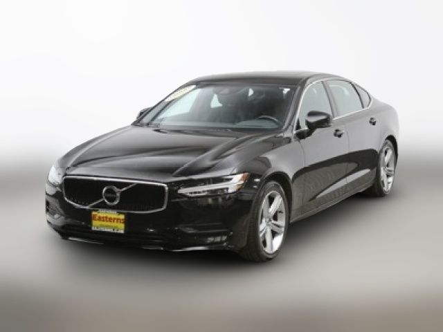 2019 Volvo S90 Momentum