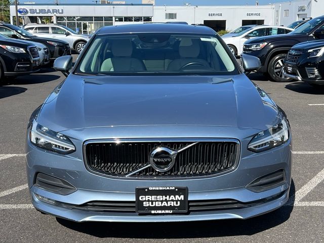 2019 Volvo S90 Momentum