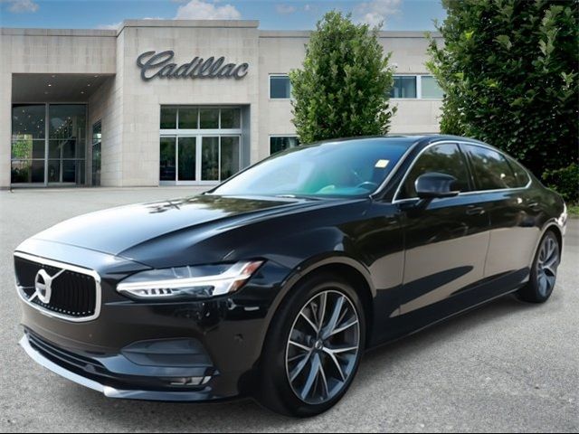 2019 Volvo S90 Momentum