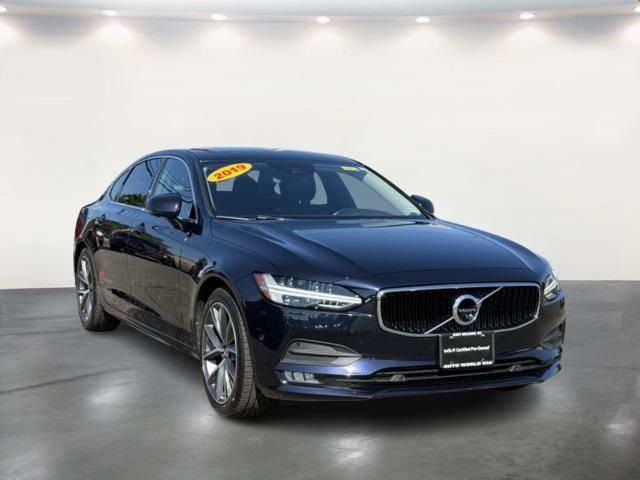 2019 Volvo S90 Momentum