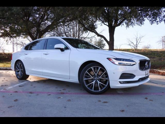 2019 Volvo S90 Momentum