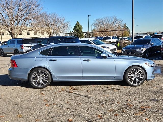 2019 Volvo S90 Momentum