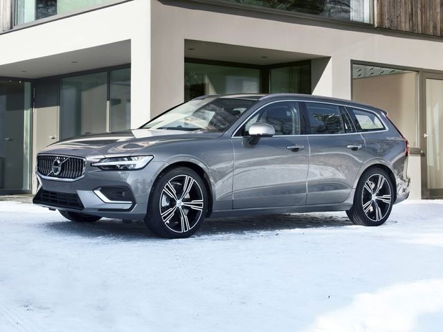 2019 Volvo V60 R-Design