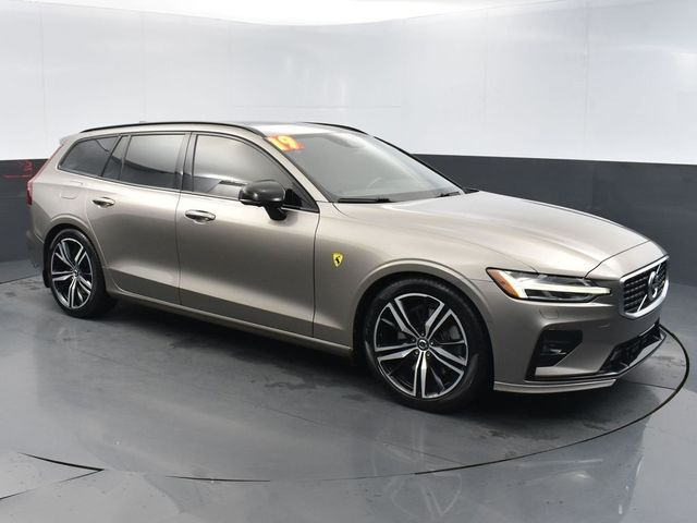 2019 Volvo V60 R-Design