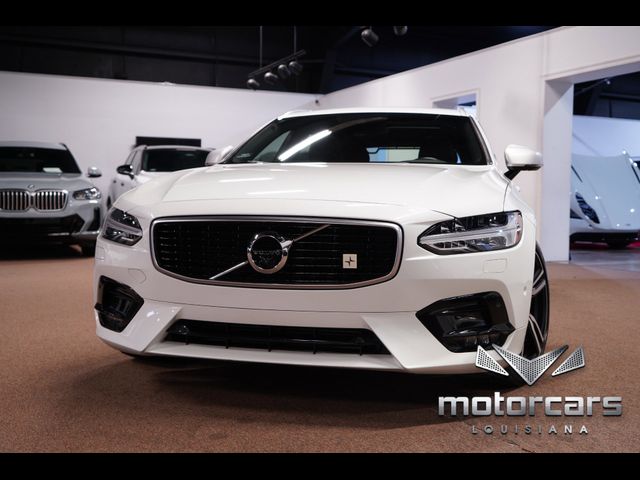 2019 Volvo V90 R-Design