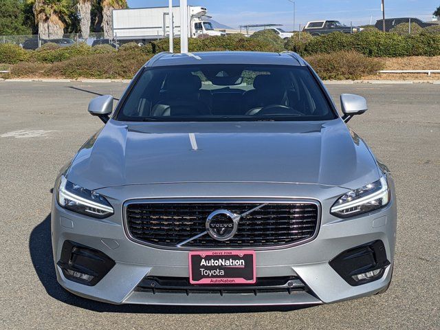 2019 Volvo V90 R-Design