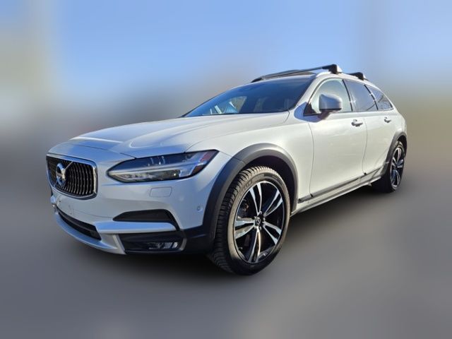 2019 Volvo V90 Cross Country Base