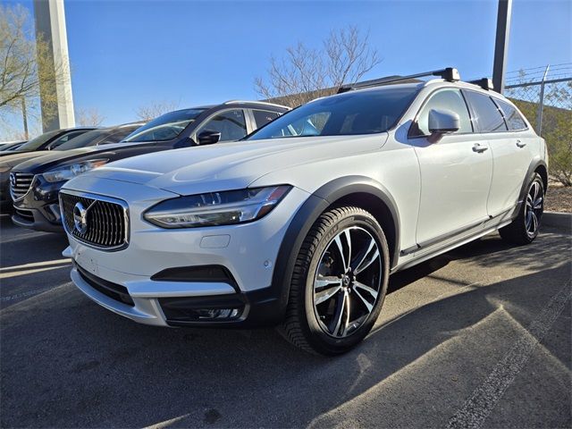 2019 Volvo V90 Cross Country Base