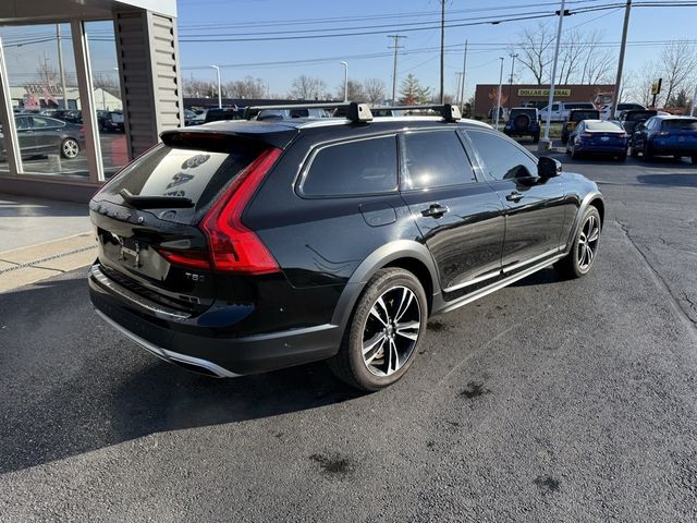 2019 Volvo V90 Cross Country Base