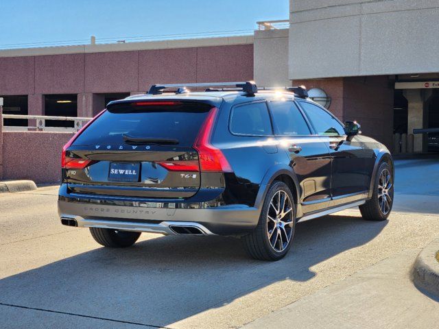 2019 Volvo V90 Cross Country Base