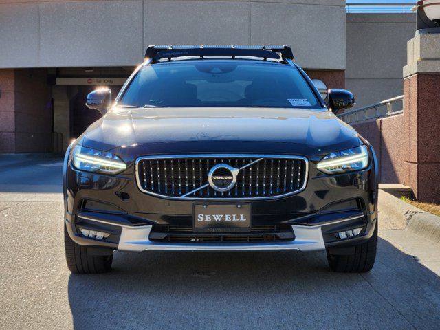 2019 Volvo V90 Cross Country Base