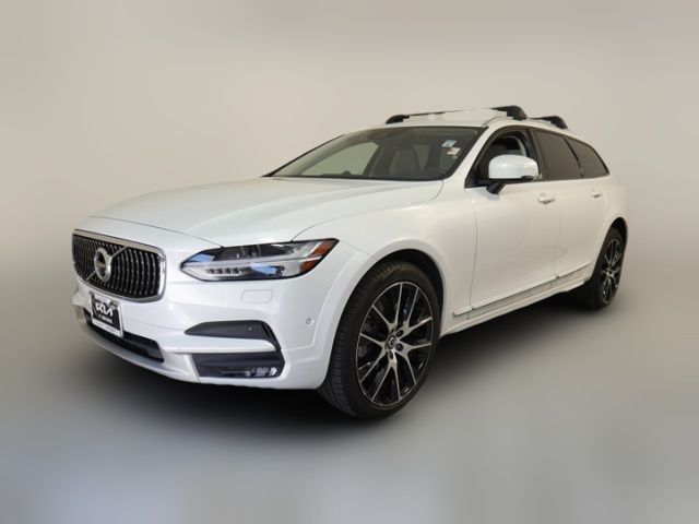 2019 Volvo V90 Cross Country Base