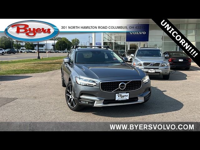 2019 Volvo V90 Cross Country Base