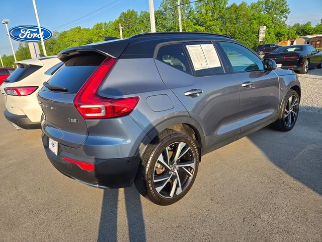 2019 Volvo XC40 R-Design