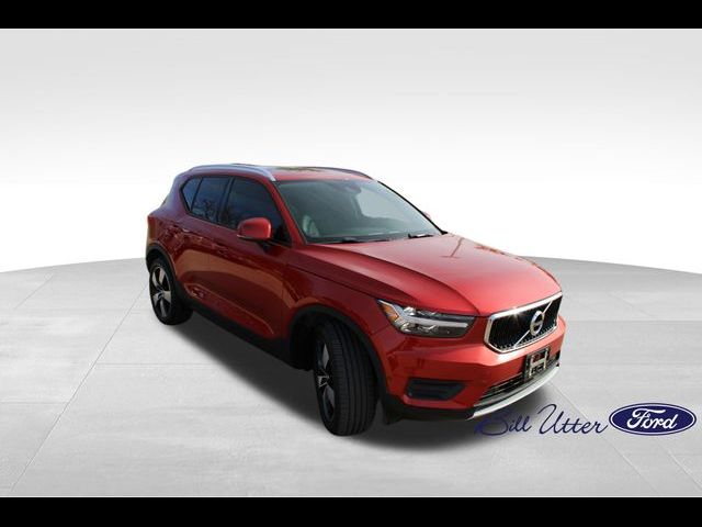 2019 Volvo XC40 Momentum