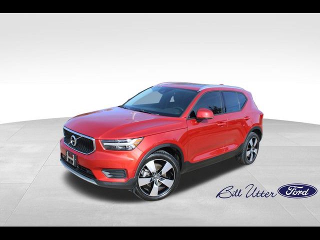 2019 Volvo XC40 Momentum