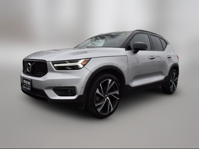 2019 Volvo XC40 R-Design