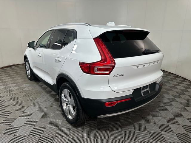 2019 Volvo XC40 Momentum