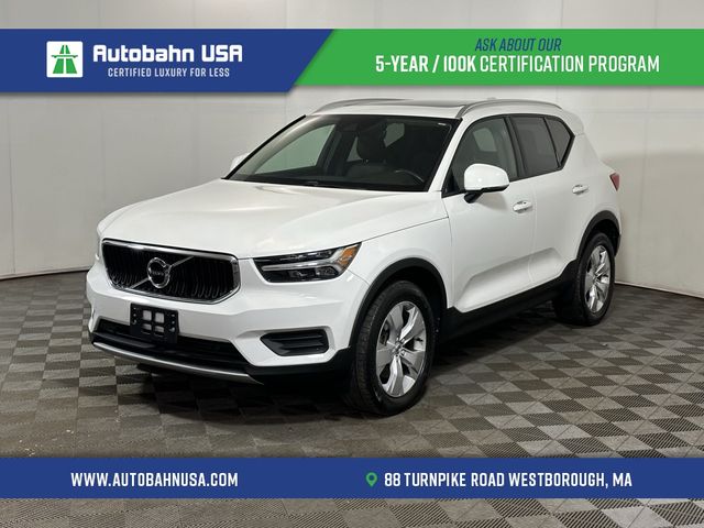 2019 Volvo XC40 Momentum