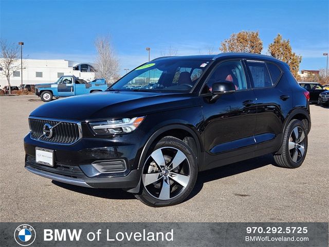 2019 Volvo XC40 Momentum