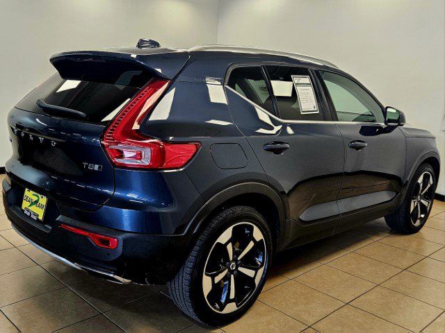 2019 Volvo XC40 Inscription