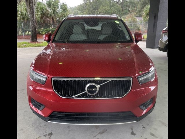 2019 Volvo XC40 Momentum
