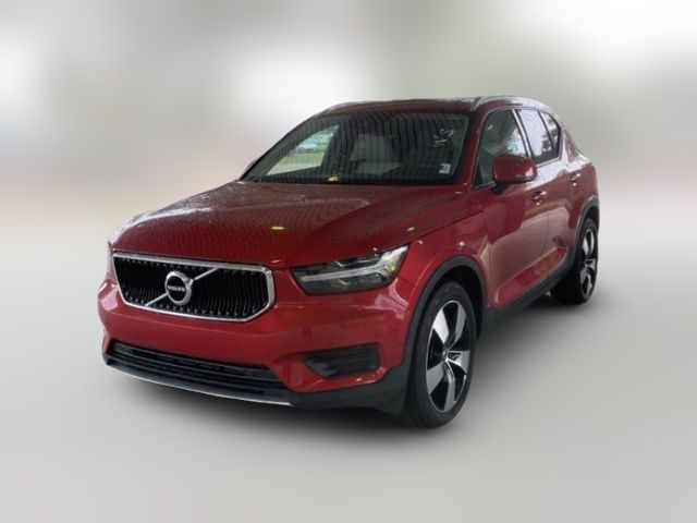 2019 Volvo XC40 Momentum