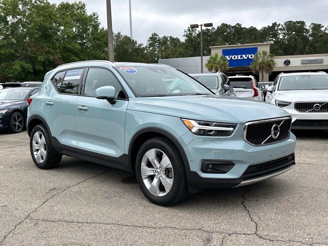 2019 Volvo XC40 Momentum