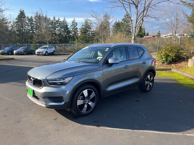 2019 Volvo XC40 Momentum